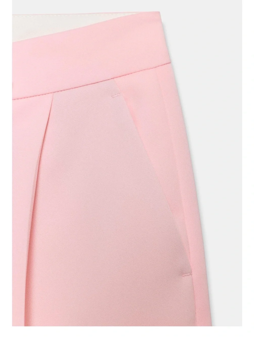 Zara 2 pieces set: Cropped Blazer w Shoulder Pads & Cross Front Pleated Shorts